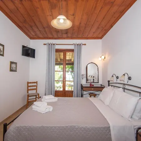 Arpyia Apartament *