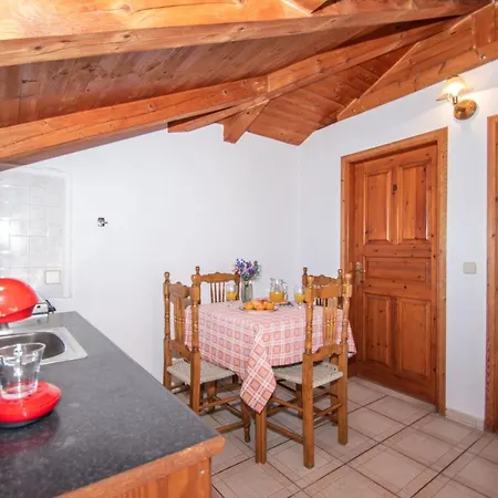 Apartment Arpyia Vasilikí